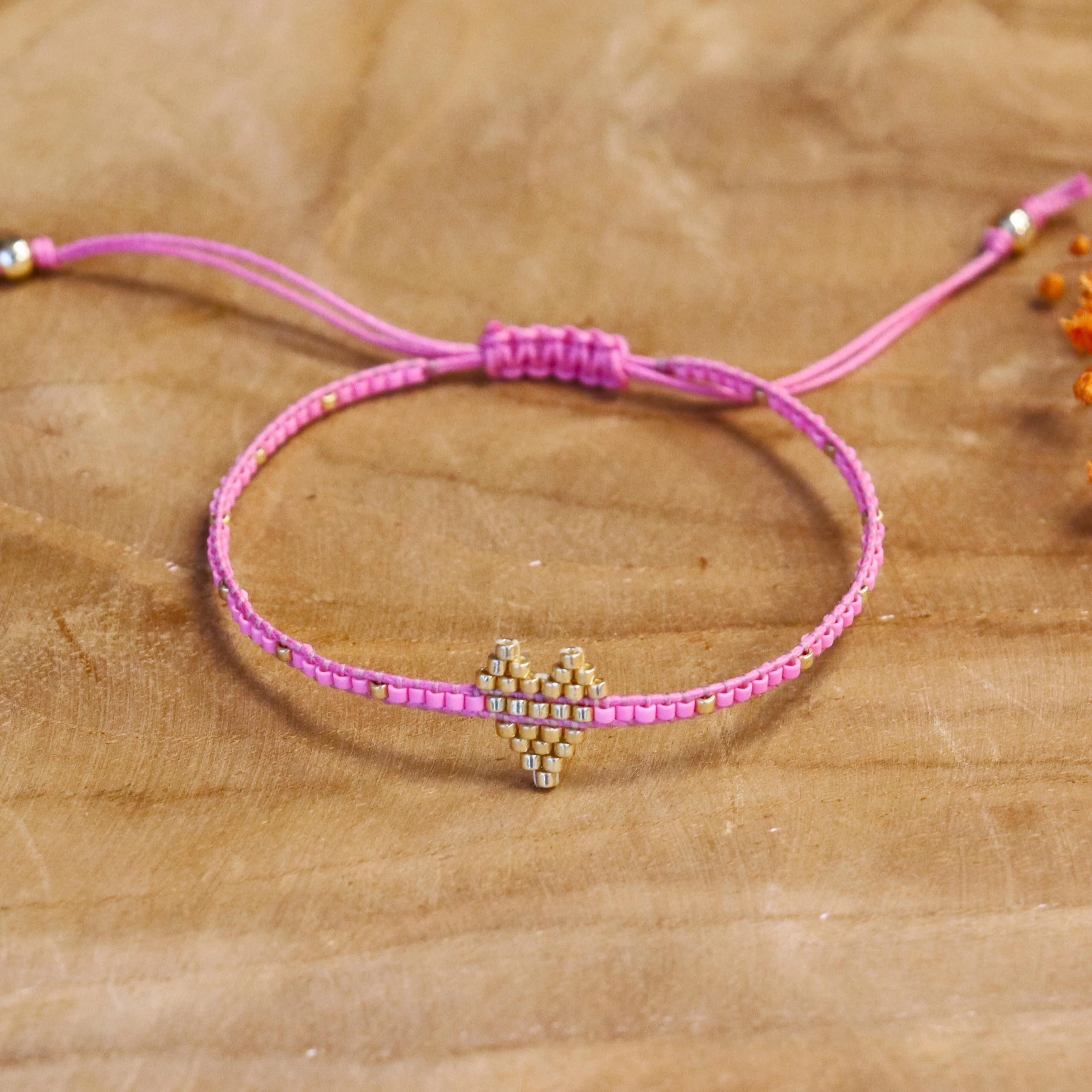 Armband met gouden hart - roze