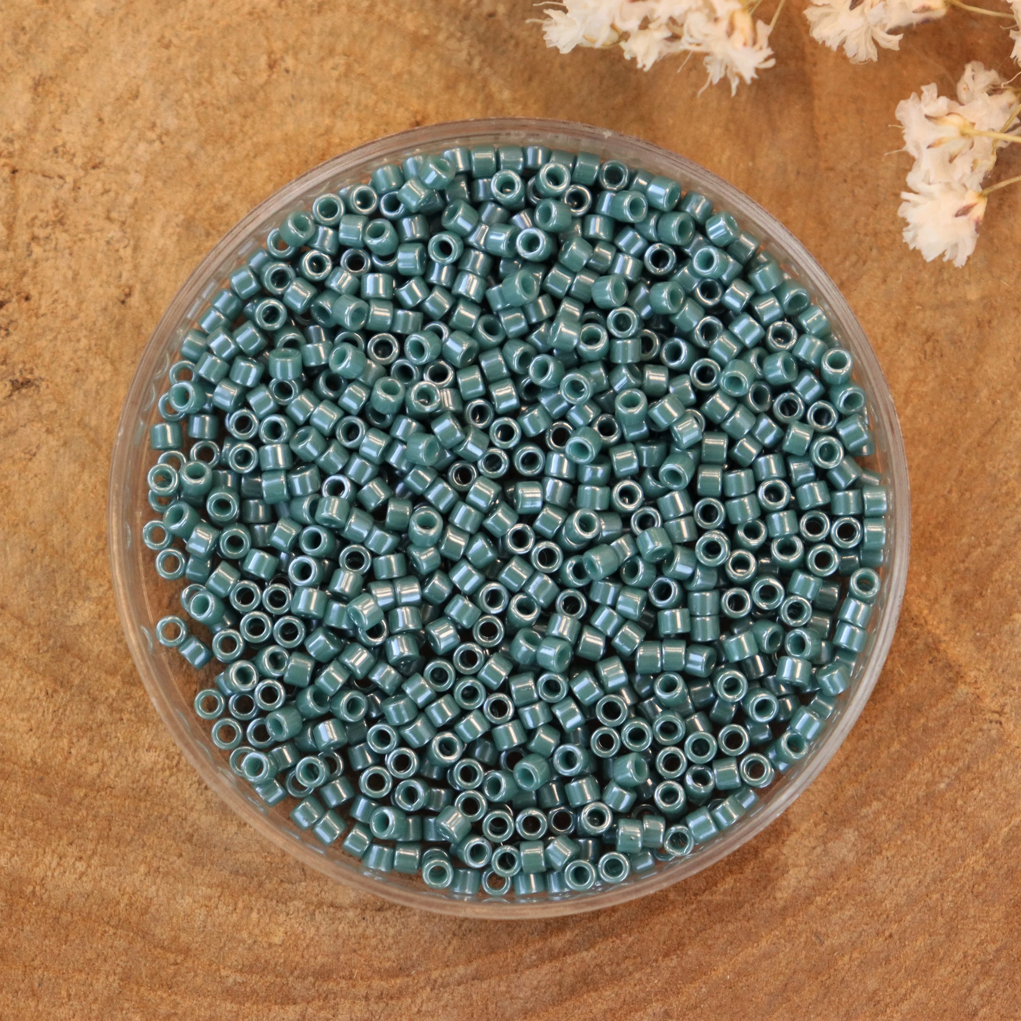 DB-264 Opaque luster mallard 5 gram