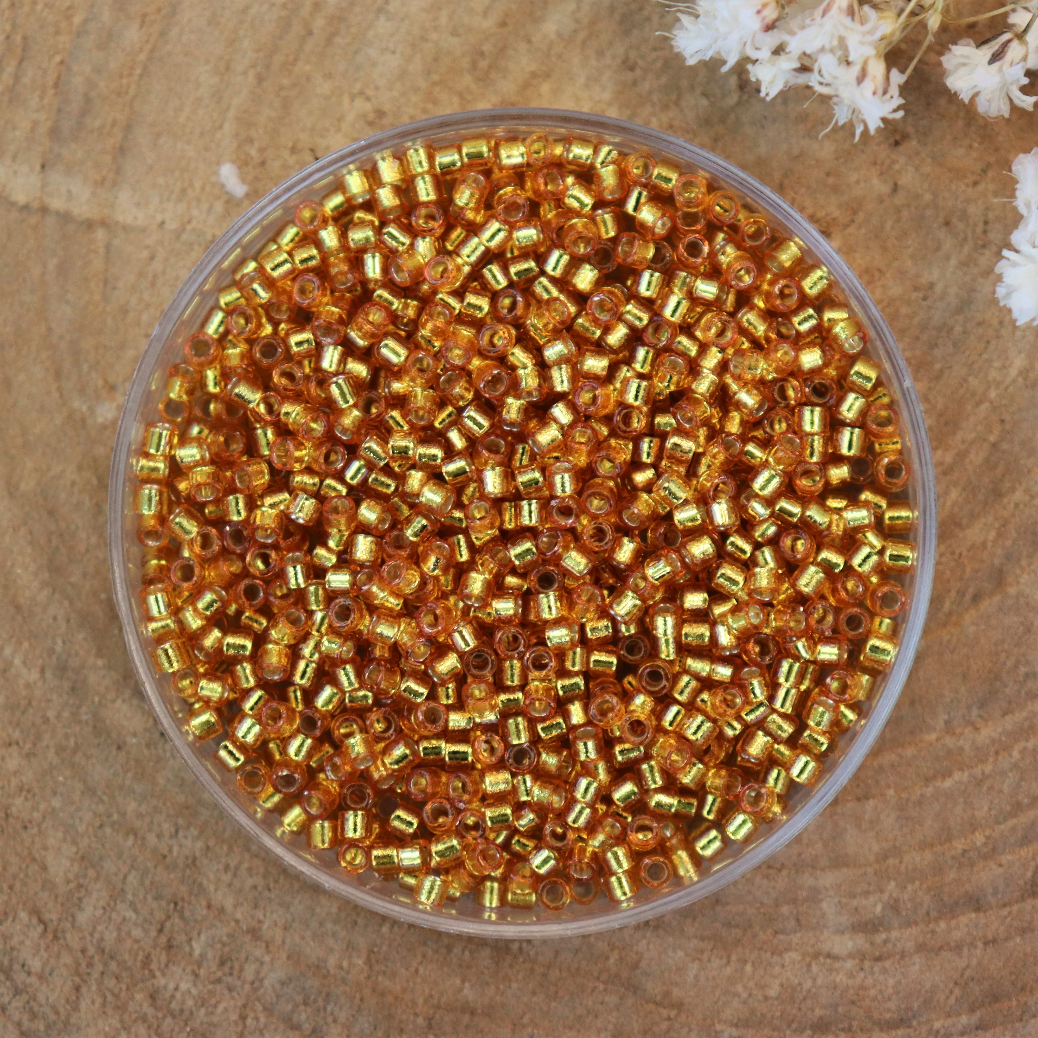 DB-2157 Silverlined Dyed yellow gold 5 gram