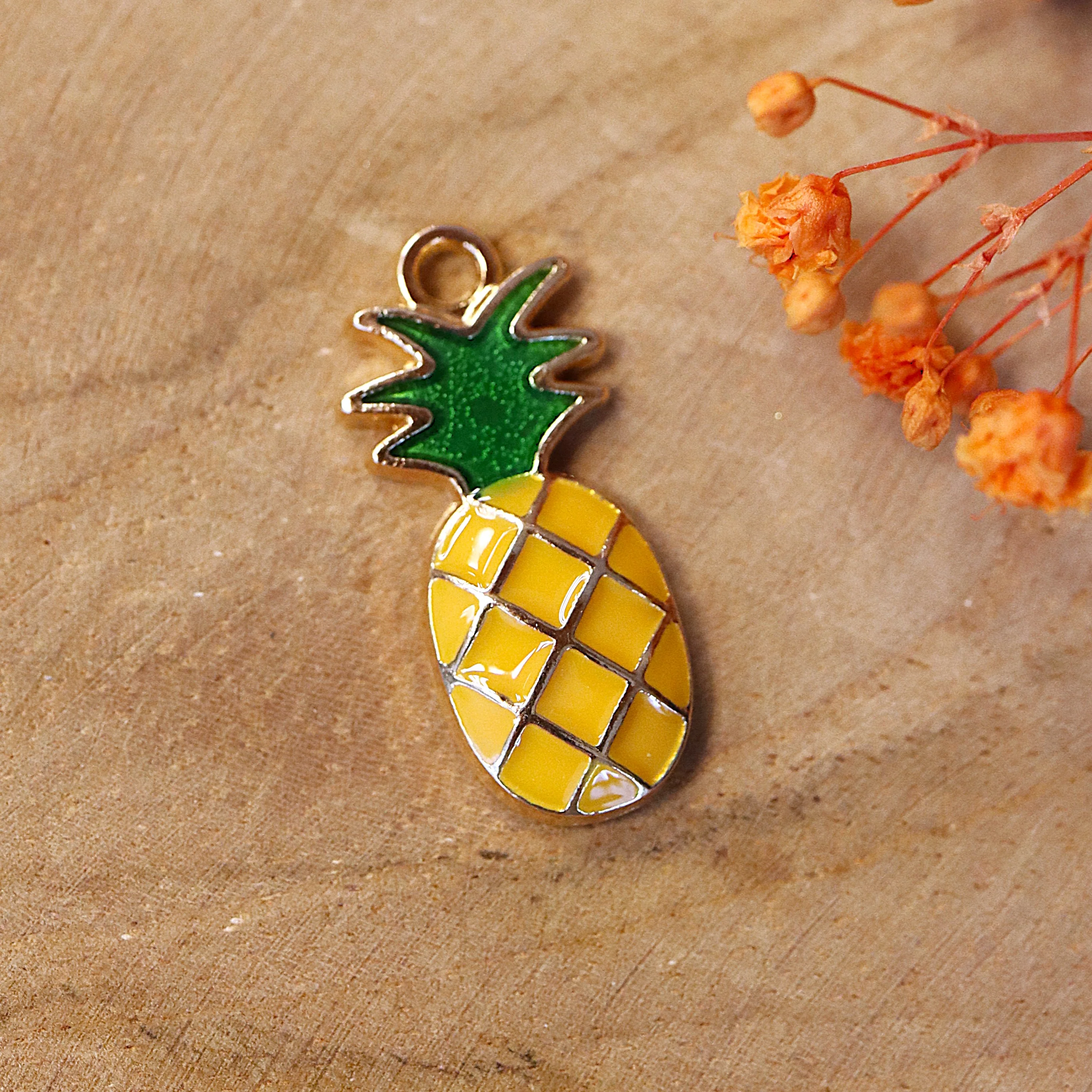 Enamel bedel - ananas