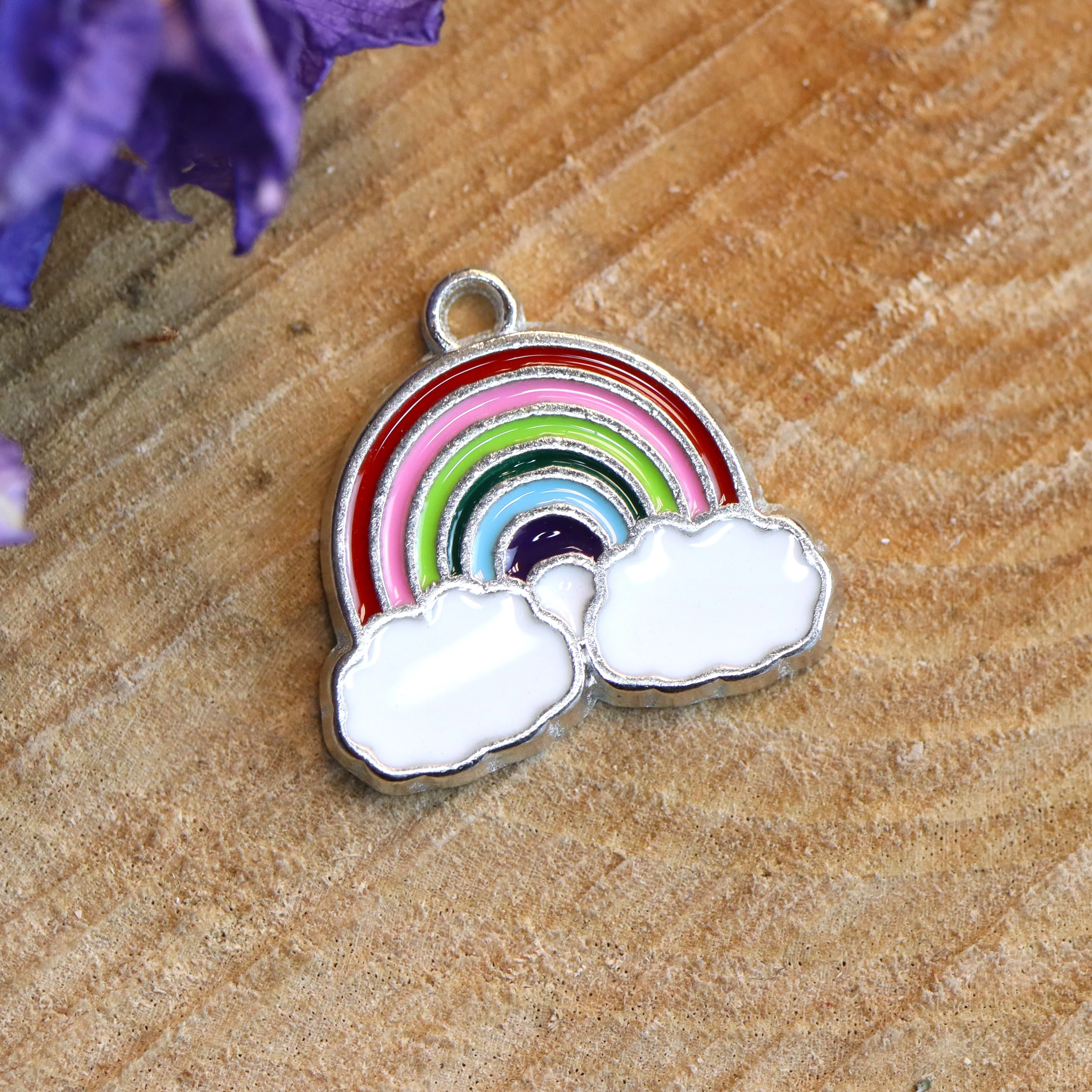Enamel bedel - regenboog zilver