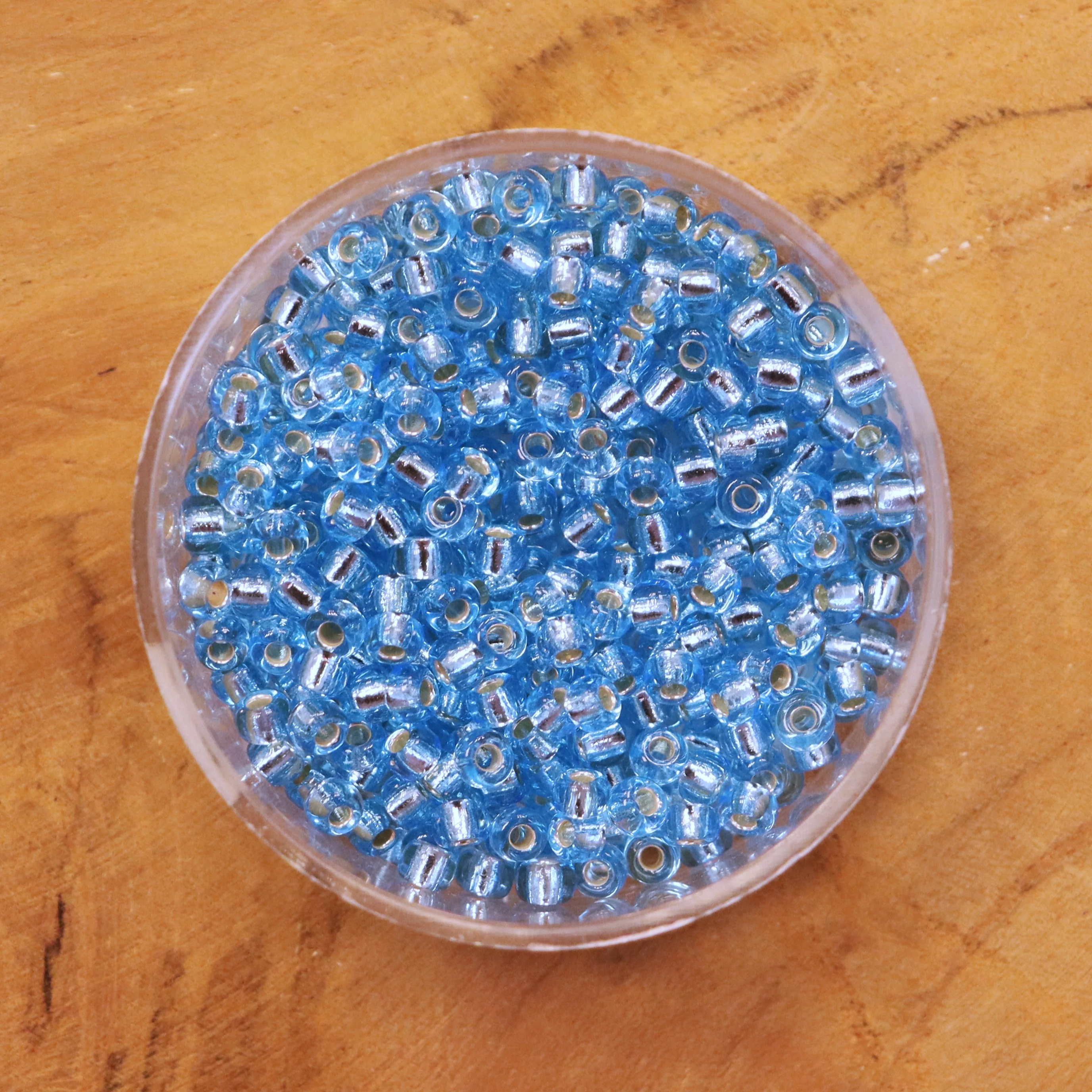 MR8-18 Silverlined aqua 10 gram