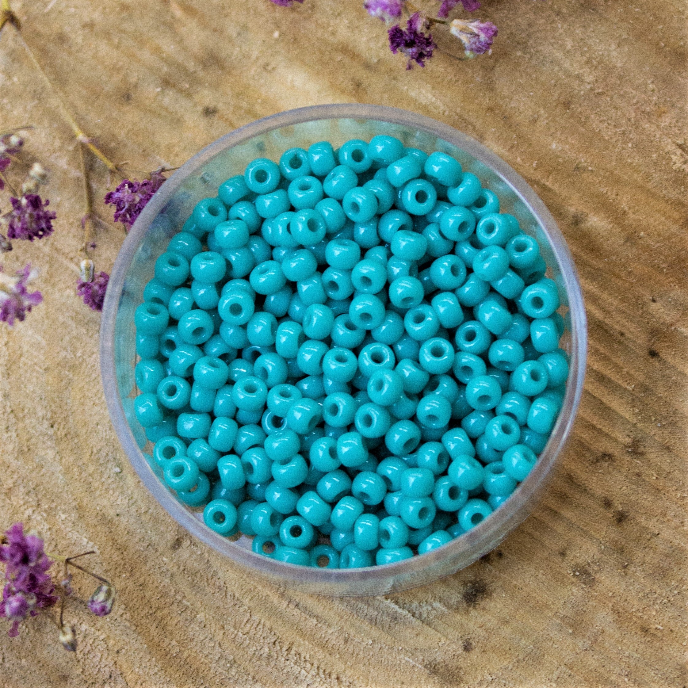 MR8-412 Opaque turquoise green 10 gram