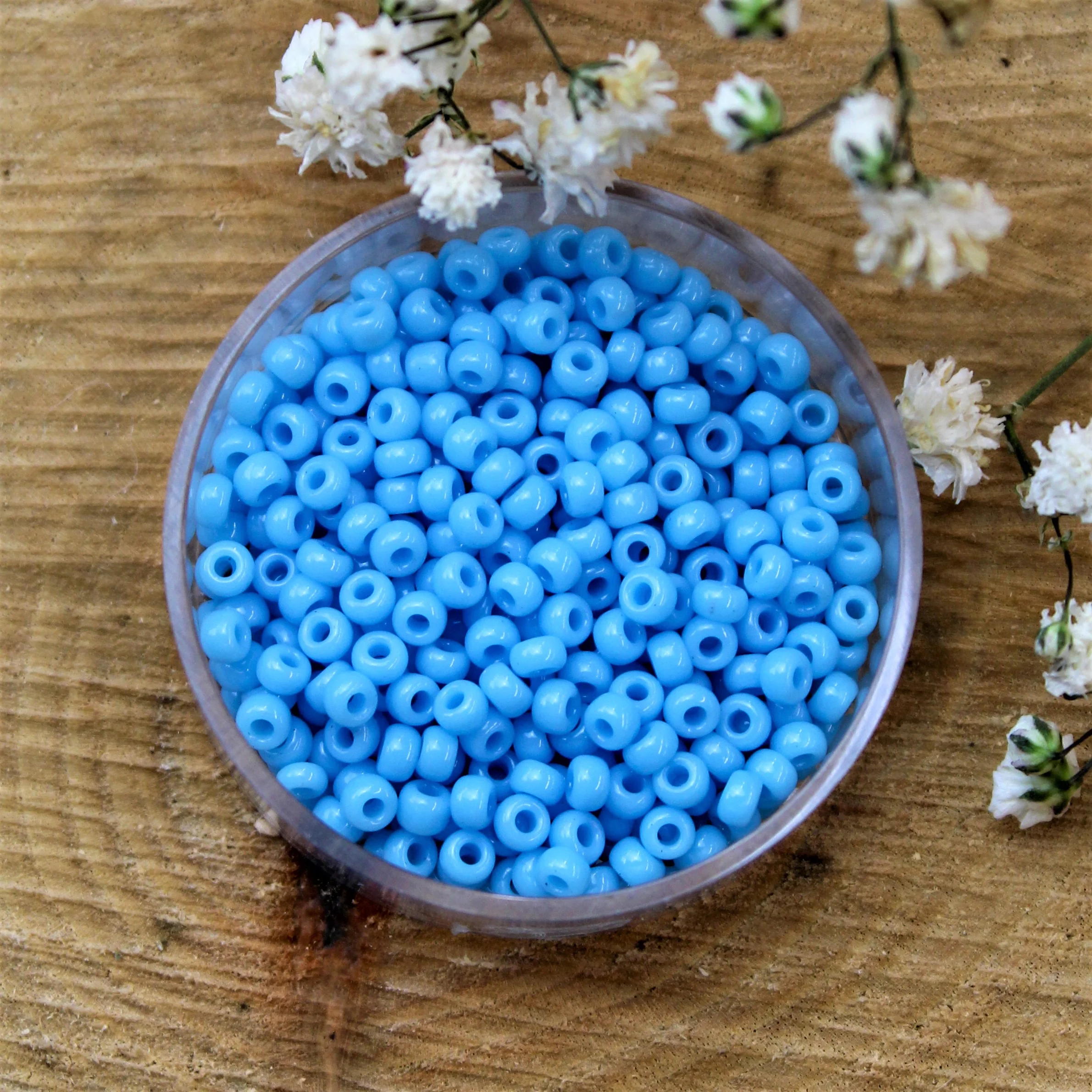 MR8-413 Opaque turquoise blue 10 gram