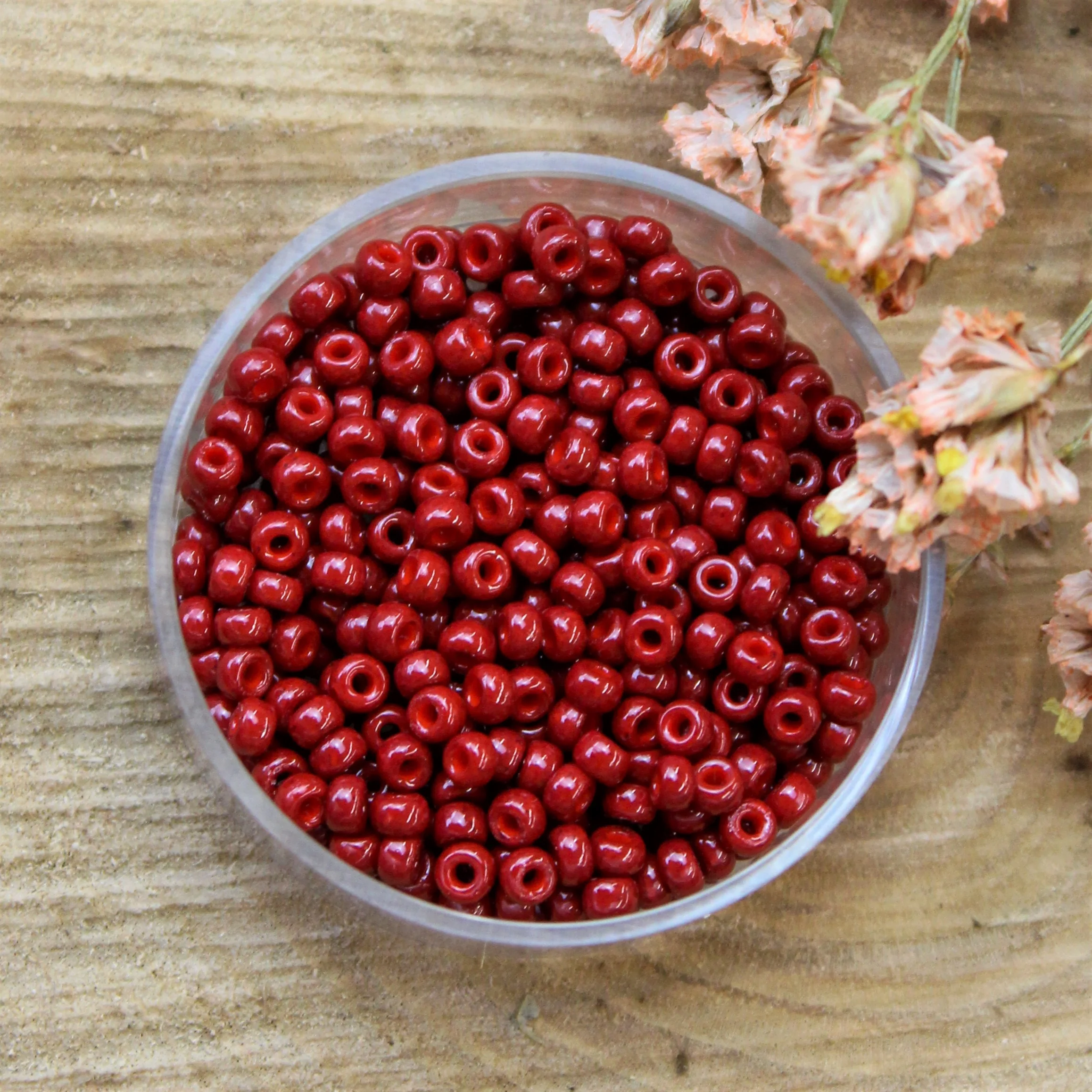 MR8-4469 Duracoat opaque dyed red 10 gram