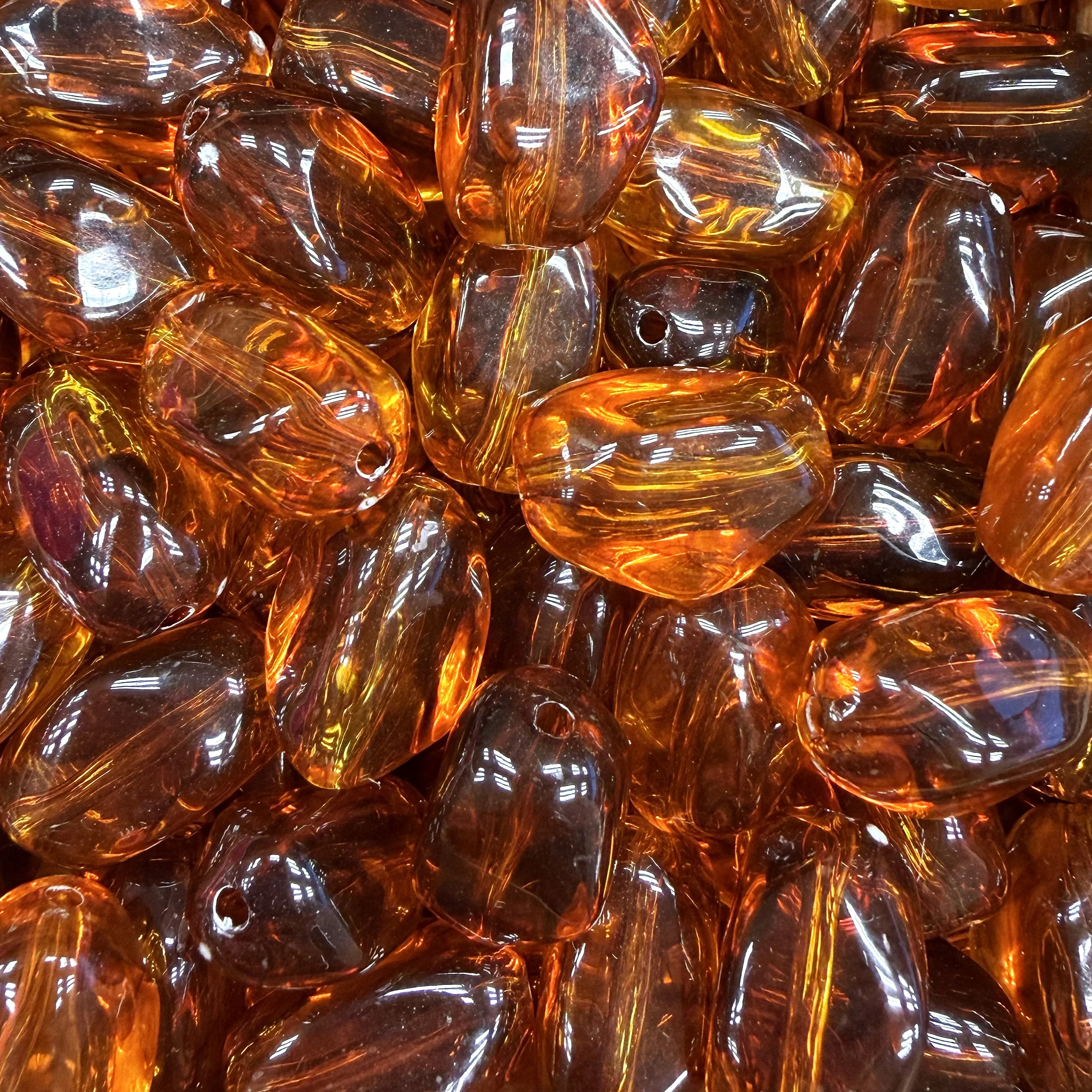 Nugget acryl kraal - transparant amber