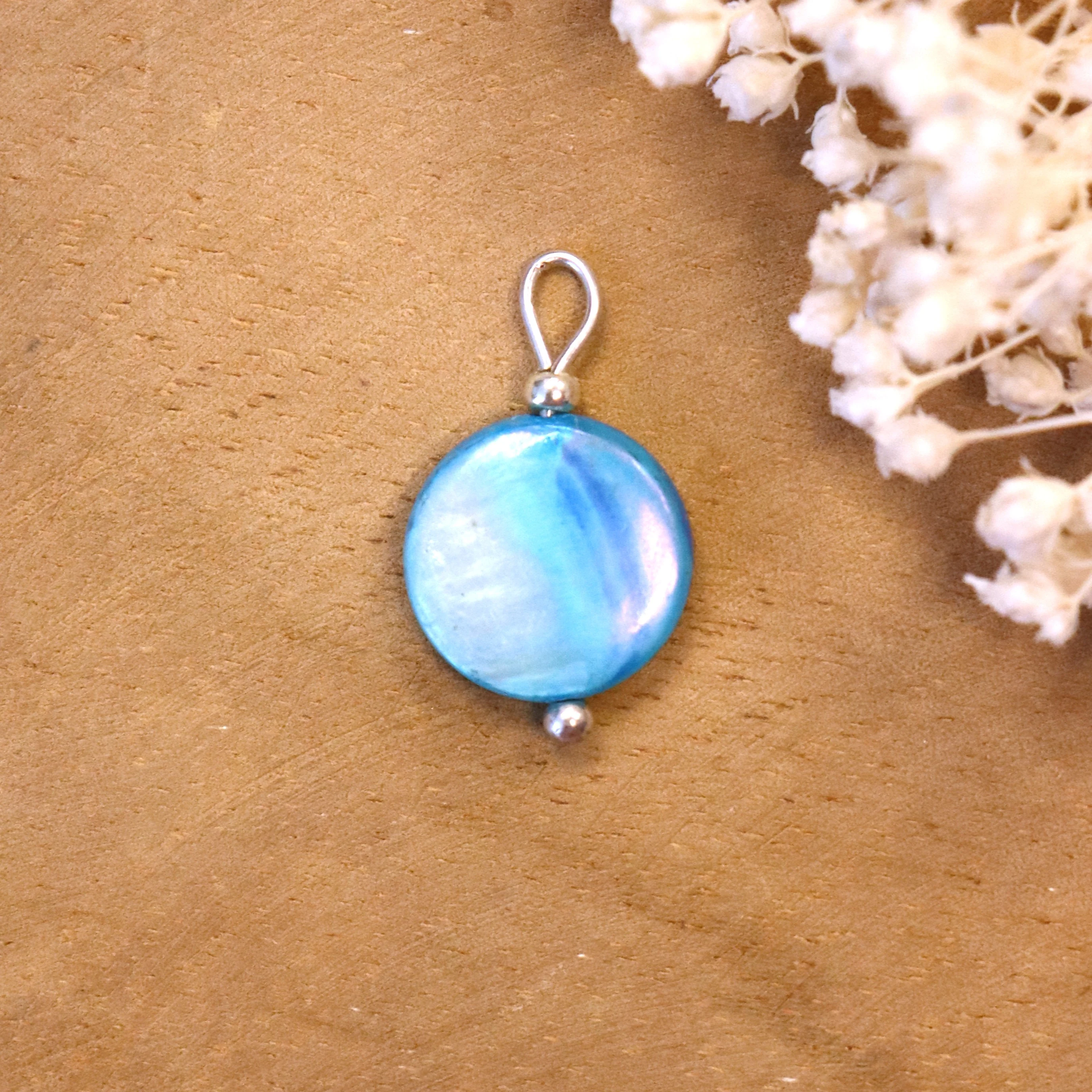 oorringbedel blauwe schelp - zilver